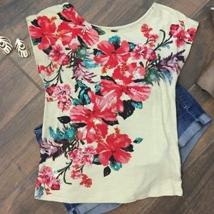 🌺 EXPRESS sequined tee